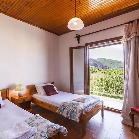 Aretousa Holiday home *